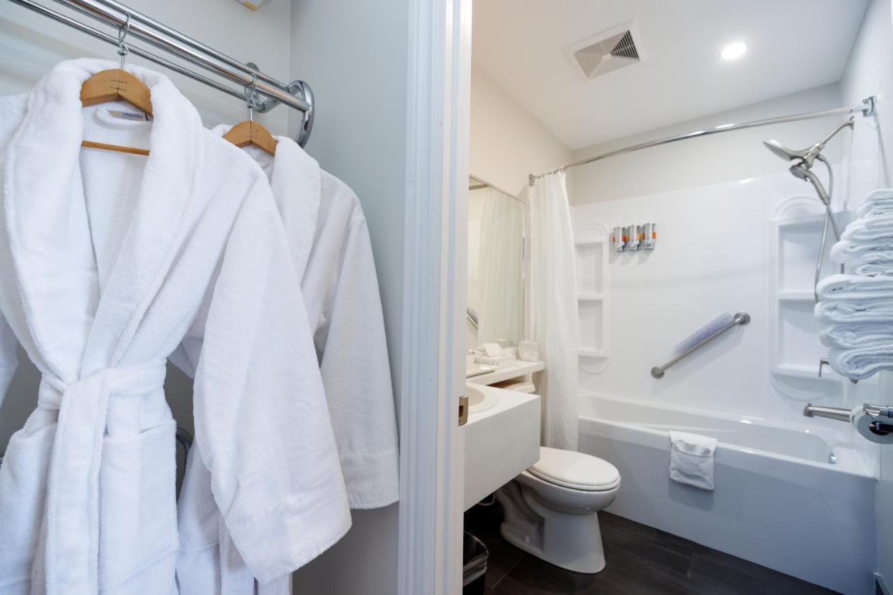 Hotel Motel Manoir De פרסה מראה חיצוני תמונה