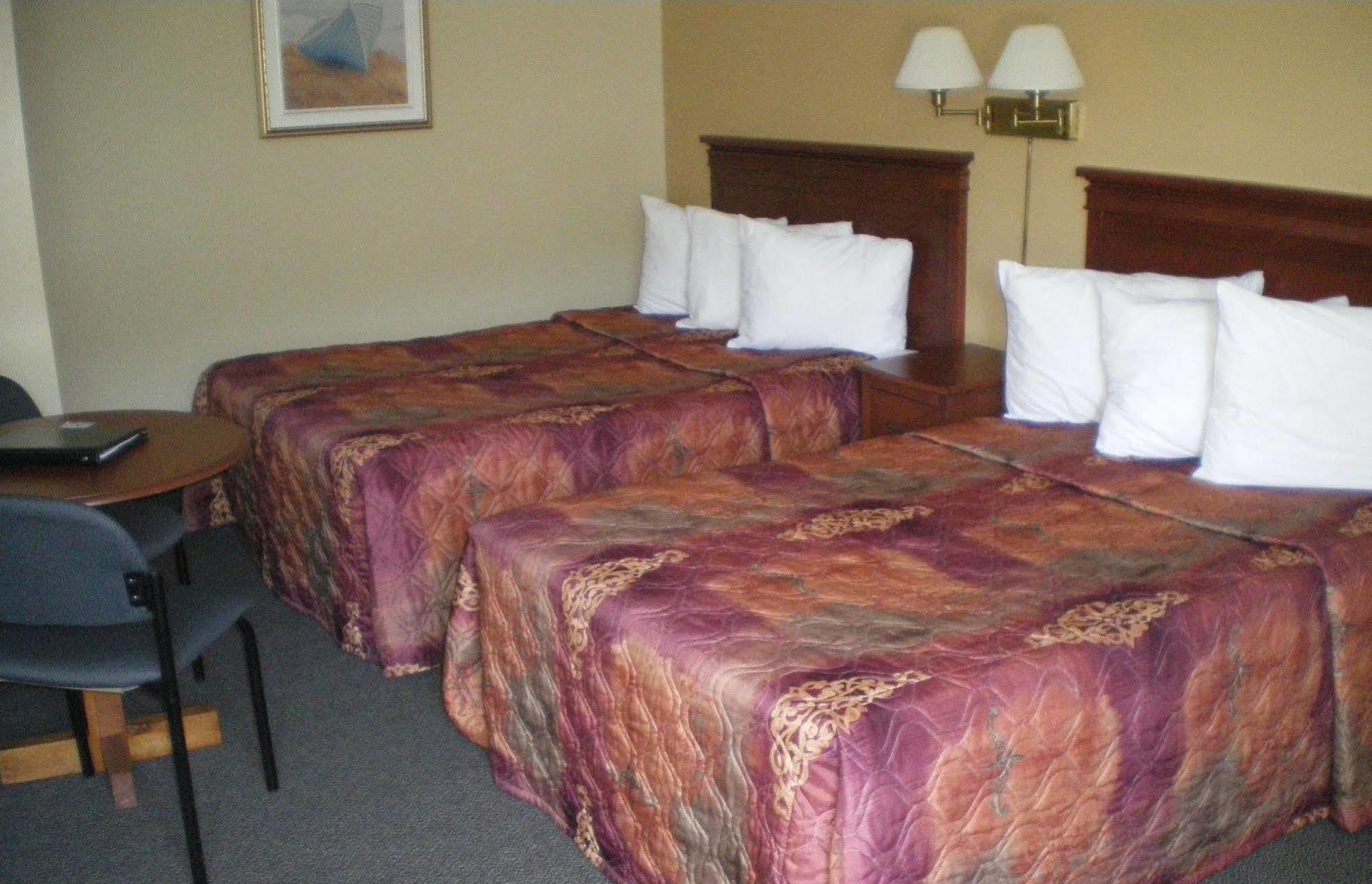 Hotel Motel Manoir De פרסה מראה חיצוני תמונה