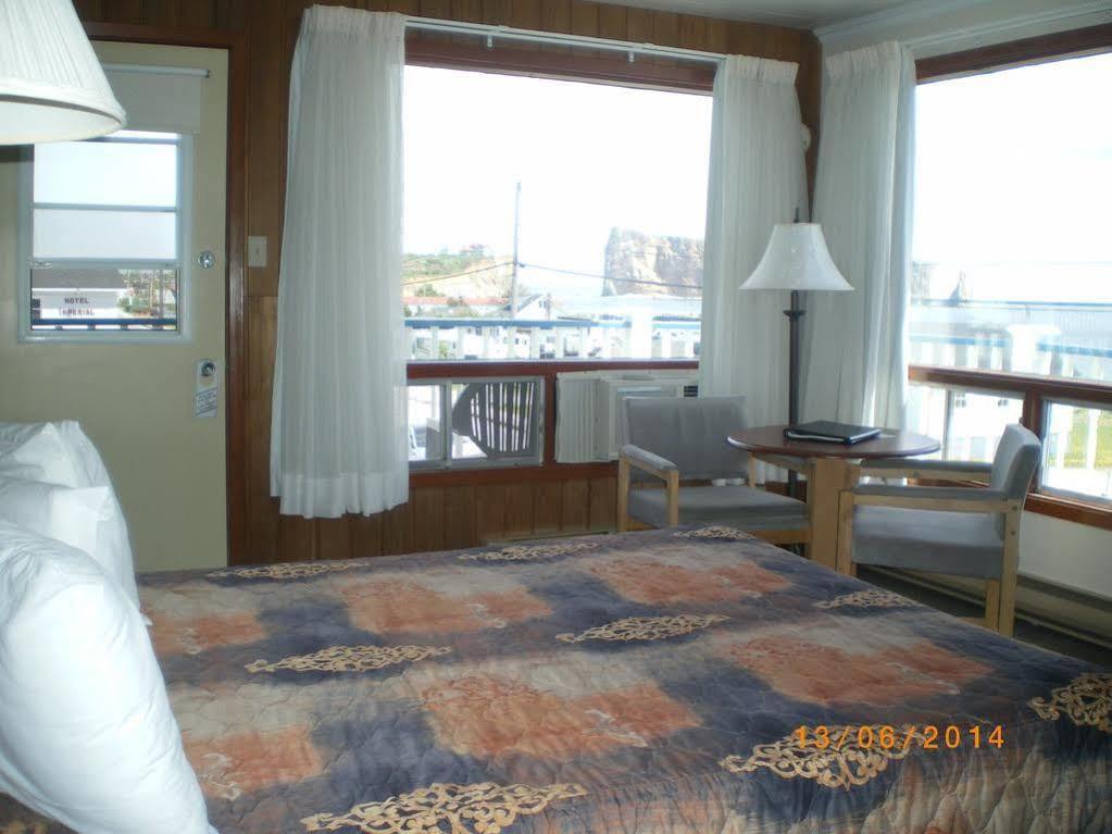 Hotel Motel Manoir De פרסה מראה חיצוני תמונה